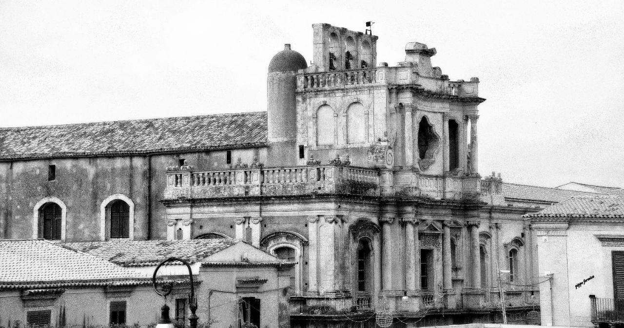 Il Maestrale B&B Noto Luaran gambar