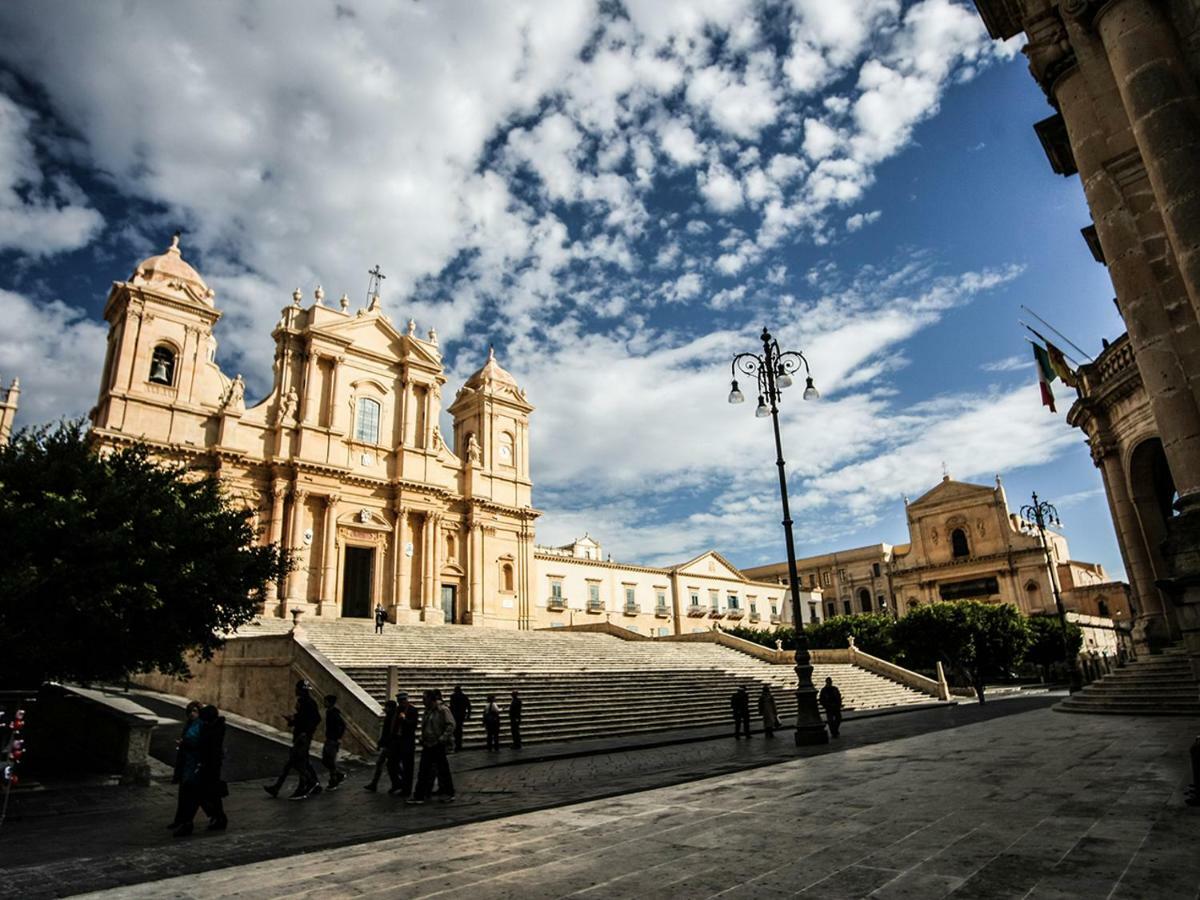 Il Maestrale B&B Noto Luaran gambar
